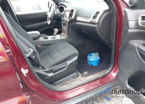 2017 Jeep Grand Cherokee Laredo 4X4 from USA, damaged, VIN 1C4RJFAGXHC688571